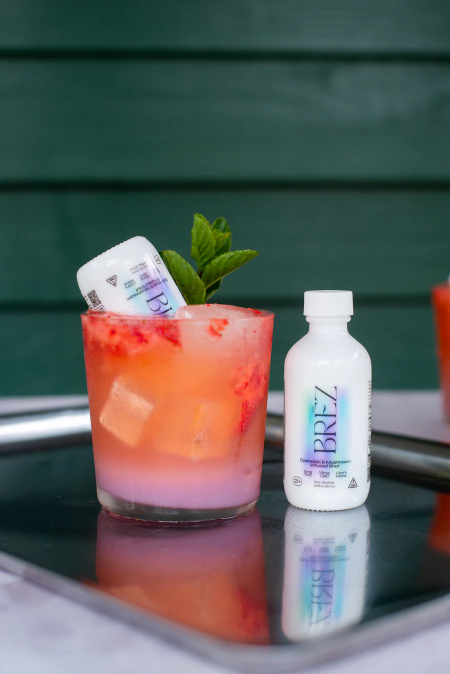 Strawberry BRĒZ Bomb